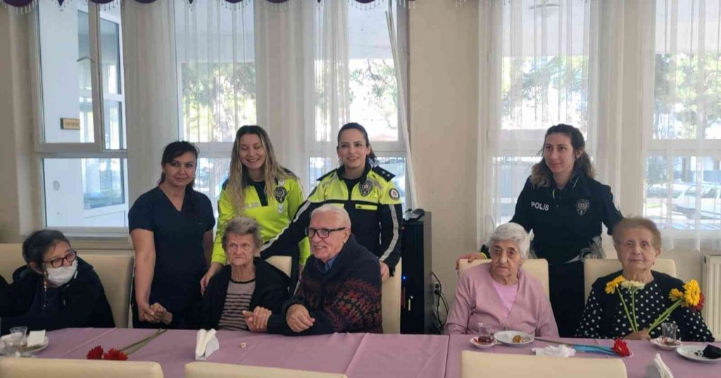 Huzurevi sakinlerine ‘Trafik Güvenliği’ eğitimi