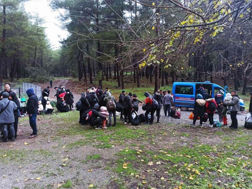 Marmaris ve Ortaca kırsalında 127 göçmen yakalandı