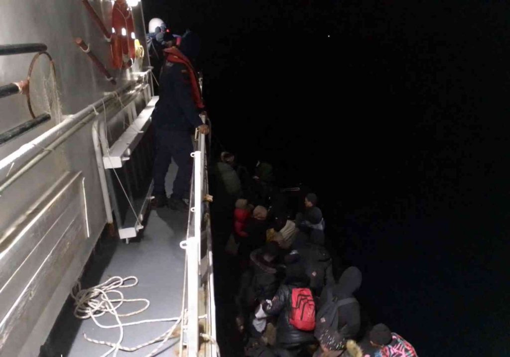 Marmaris’te 39 düzensiz göçmen kurtarıldı