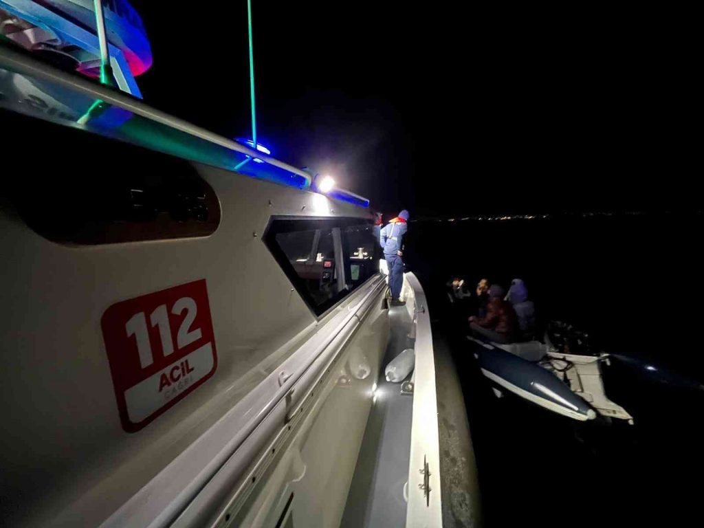 19 göçmen yakalandı, 45’i kurtarıldı