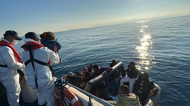 Bodrum’da 65 göçmen kurtarıldı