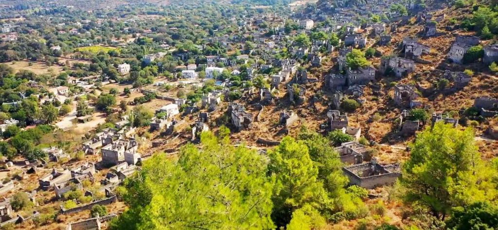 Fethiye’de Belediye personelinin de bulunduğu şüphelilere rüşvet operasyonu:12 göz altı