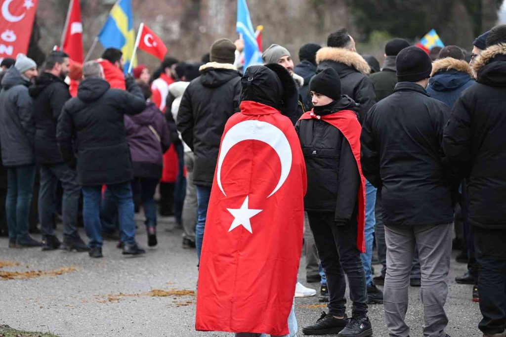 İsveç’te Avrupa Türk Demokratlar Birliği’nden Cumhurbaşkanı Erdoğan’a destek