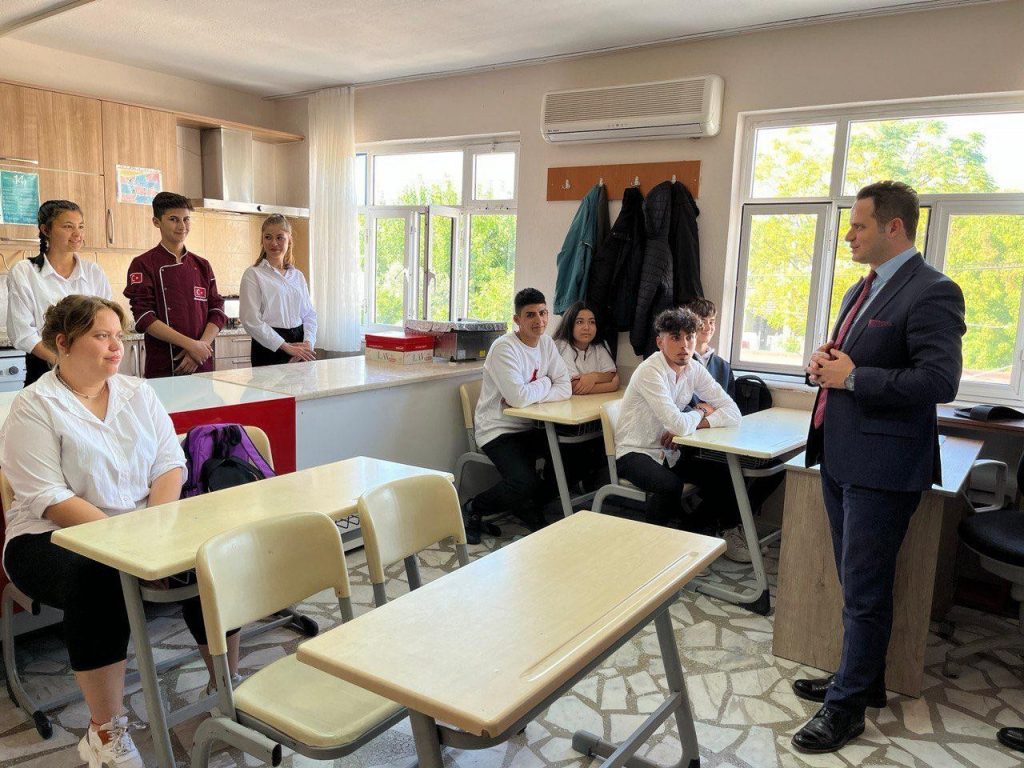 Muğla’da öğrenciler eğitime yeniden kazandırılıyor