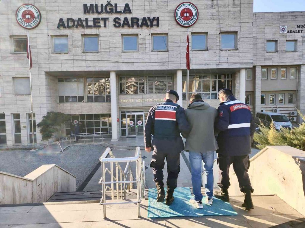 Muğla’da silahla yağma suçundan aranan şahıs yakalandı