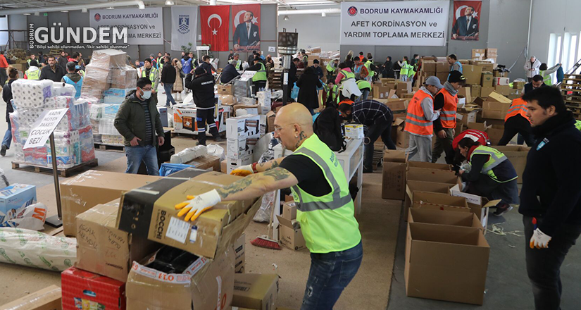 Bodrum’dan deprem bölgesine 52 araç sevk edildi