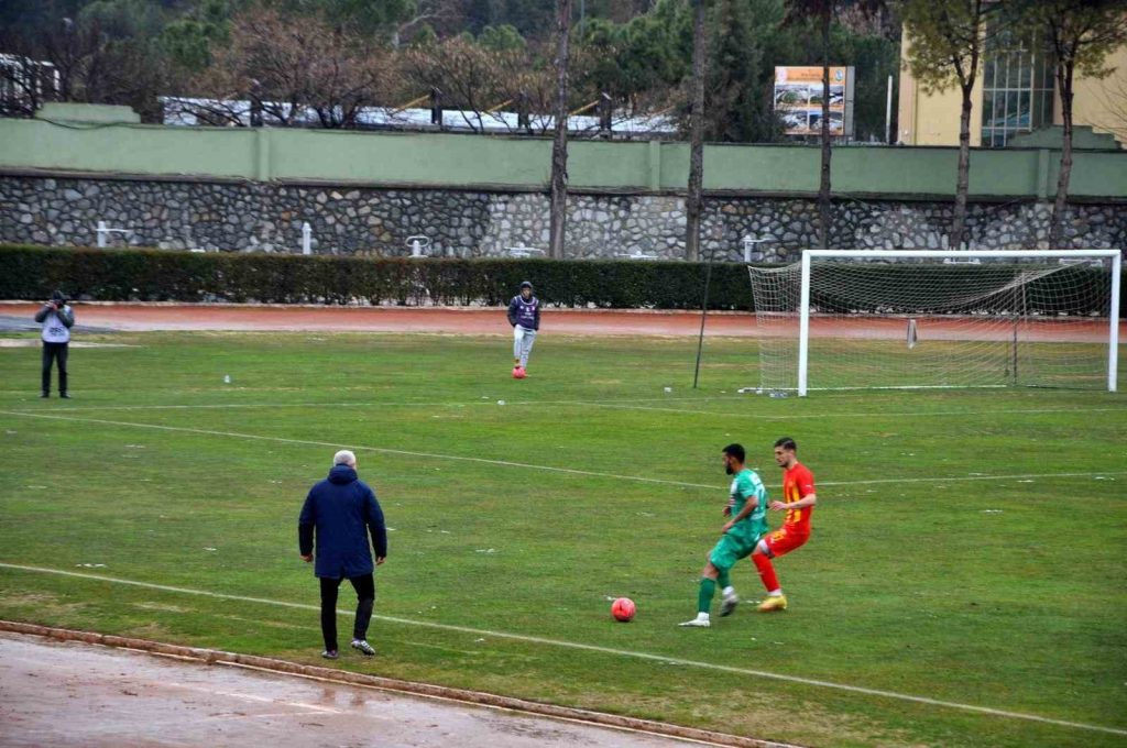 Ermaş Muğlaspor, Tire 2021 Futbol Kulübü’nü kendi evinde mağlup etti