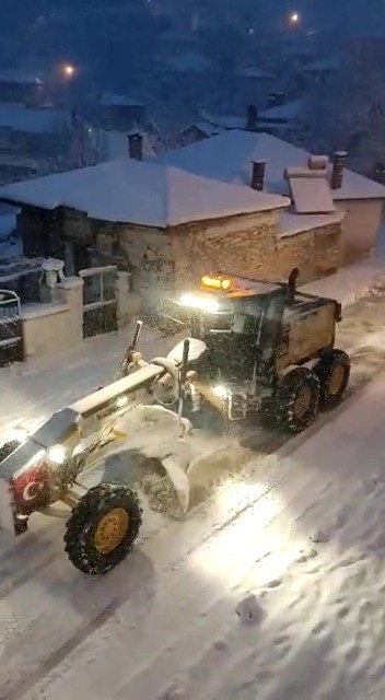 Kavaklıdere’de kar kalınlığı 20 santimetreye ulaştı