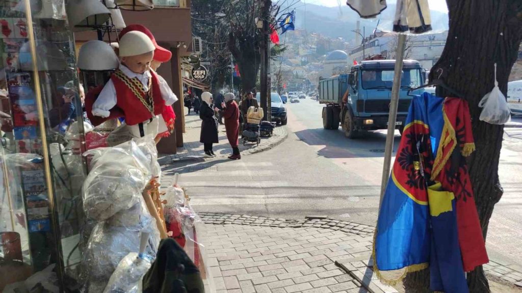 Kosova, bağımsızlığının 15’inci yılını kutlamaya hazırlanıyor