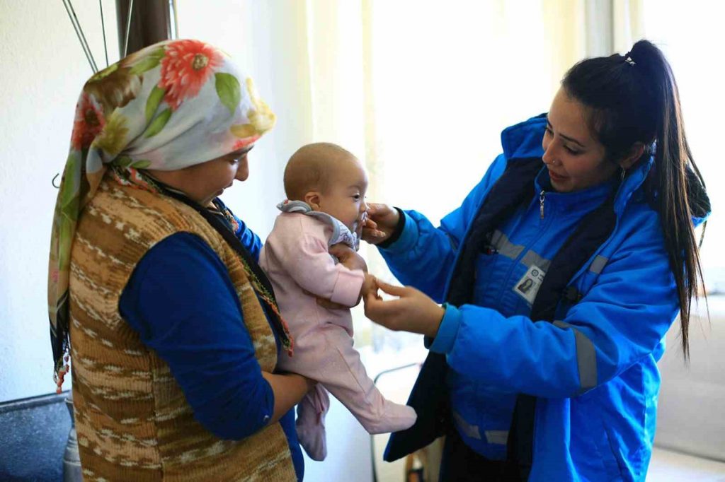 Muğla Büyükşehir Muğla’da misafir edilen depremzedelerin yanında
