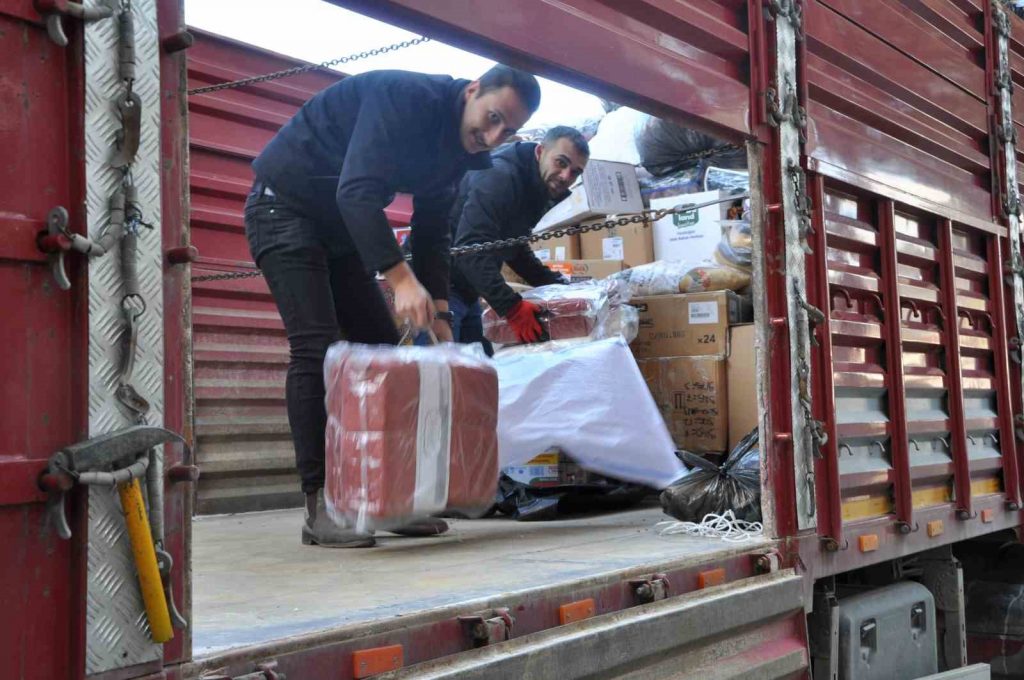 Muğla’dan yardım tırları yola çıktı