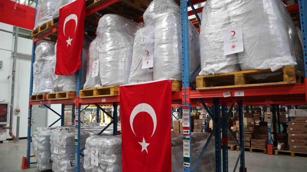 Pekin Büyükelçisi Önen: “Türkiye’ye 254 ton yardım ulaştırdık”