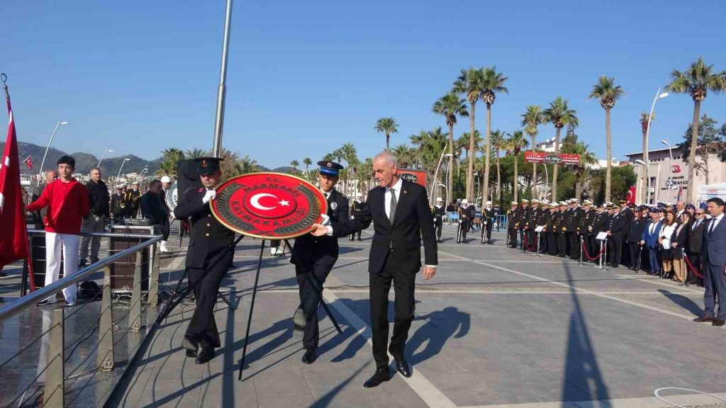 18 Mart Şehitler Günü programı Marmaris’te çelenk sunma töreni ile başladı