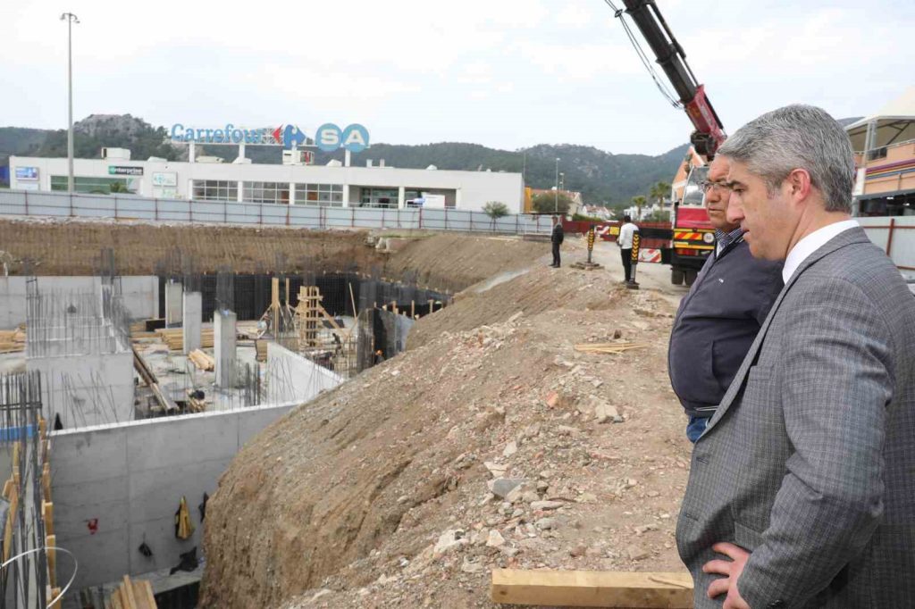 Marmaris Belediyesi’nin yeni hizmet binasının yapımına başlandı