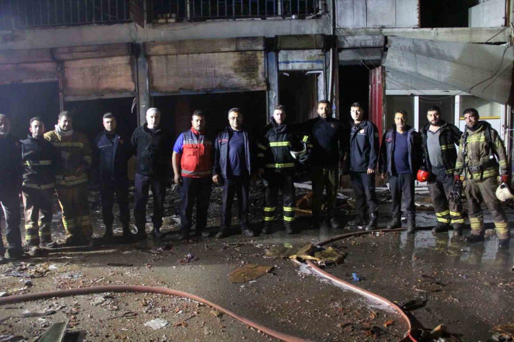 Büyükşehir İtfaiyesinden Hatay’daki yangına müdahale
