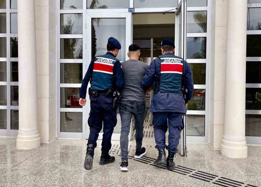 İki ayrı suçtan hapis kararı bulunan şüpheli yakalandı