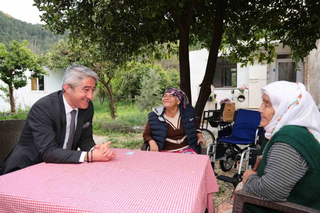 Marmaris Belediyesi engelli vatandaşa el uzattı