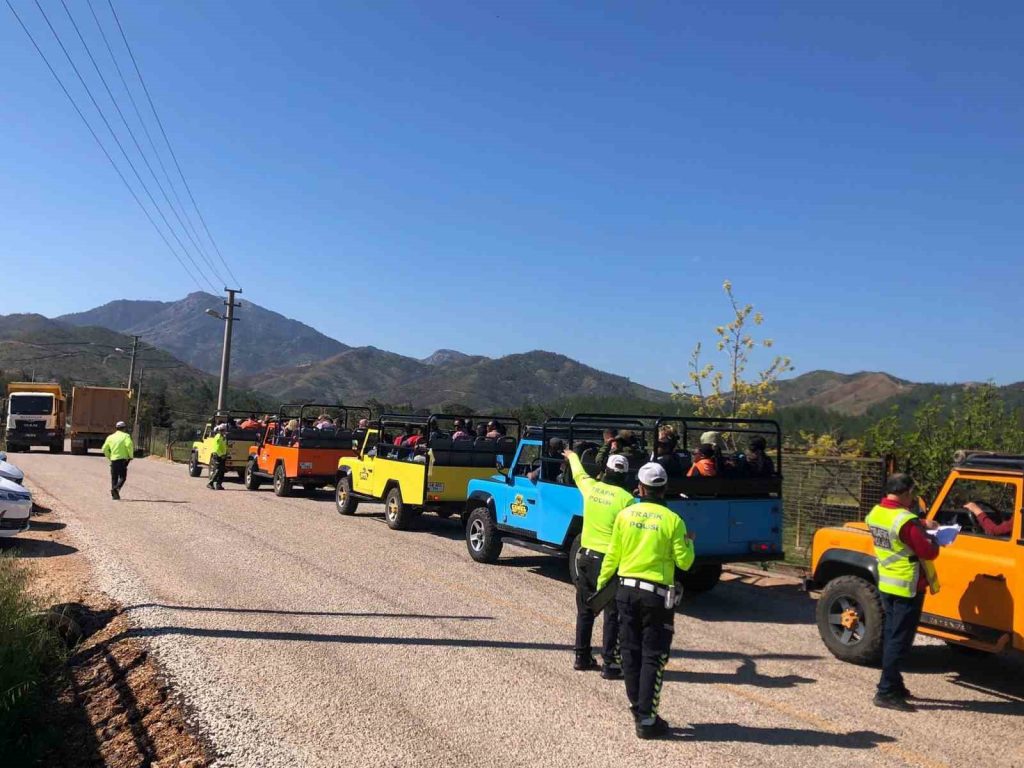 Marmaris’te cip safariler denetlendi