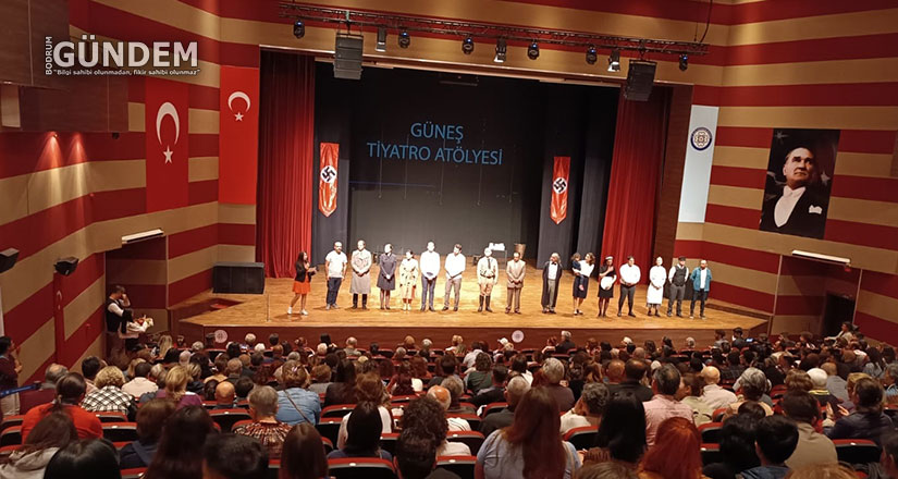 Nazi Dönemi Zulmünü Anlatan ‘Korku ve Sefalet’ Oyunu Seyirciyle Buluştu