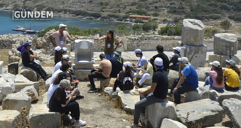Öğrenciler Knidos Antik Kenti Kazı Çalışmalarına Katılıyor