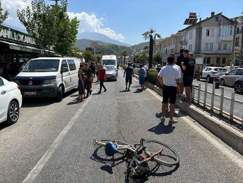 Fethiye'de otomobilin çarptığı 82 yaşındaki bisikletli öldü