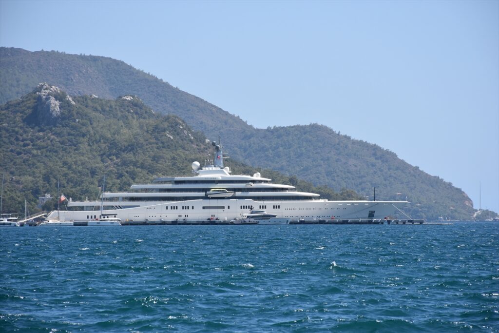 Süper yat “Mogambo” Marmaris'te