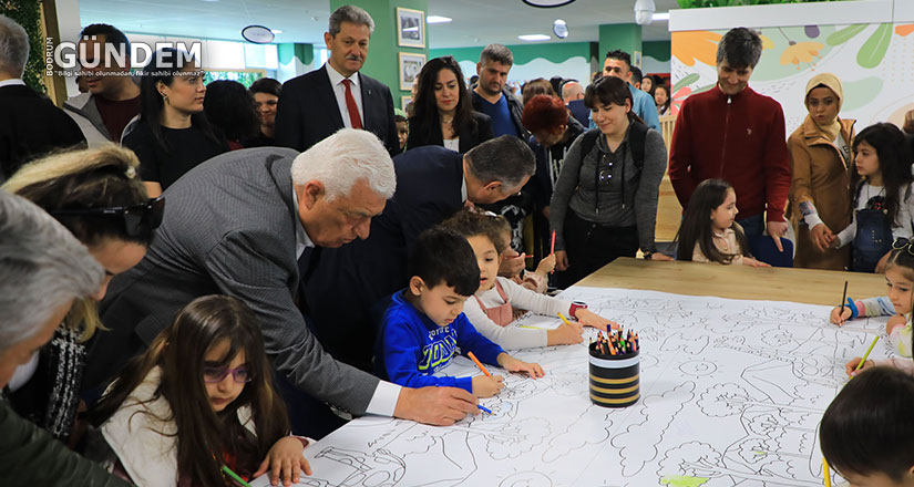 Büyükşehir Oyuncak Kütüphanesi ile Miniklerin Yanında