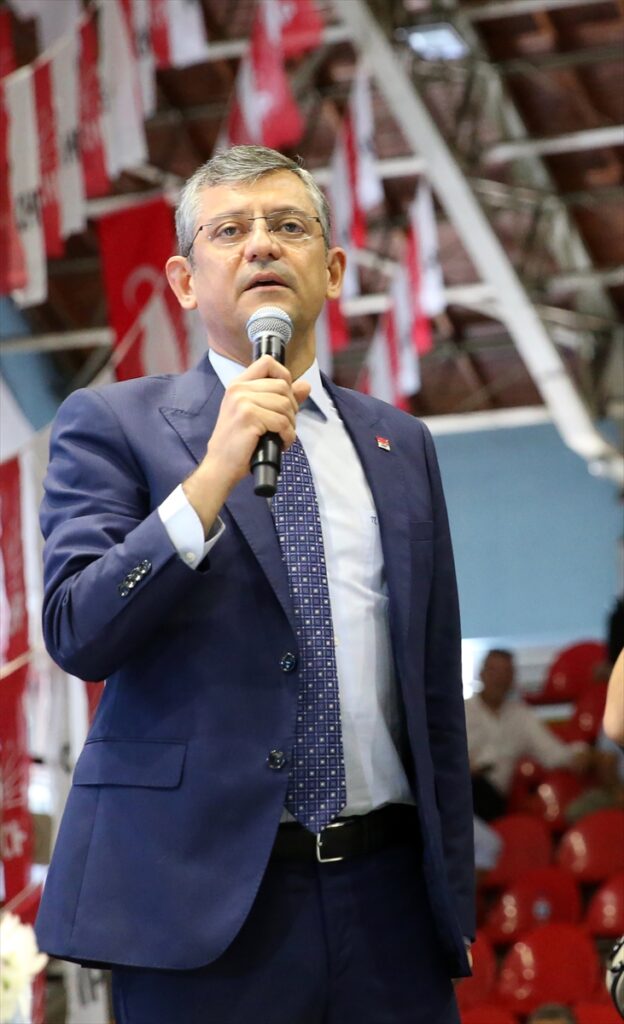 CHP Manisa İl Başkanlığına Ferdi Zeyrek seçildi
