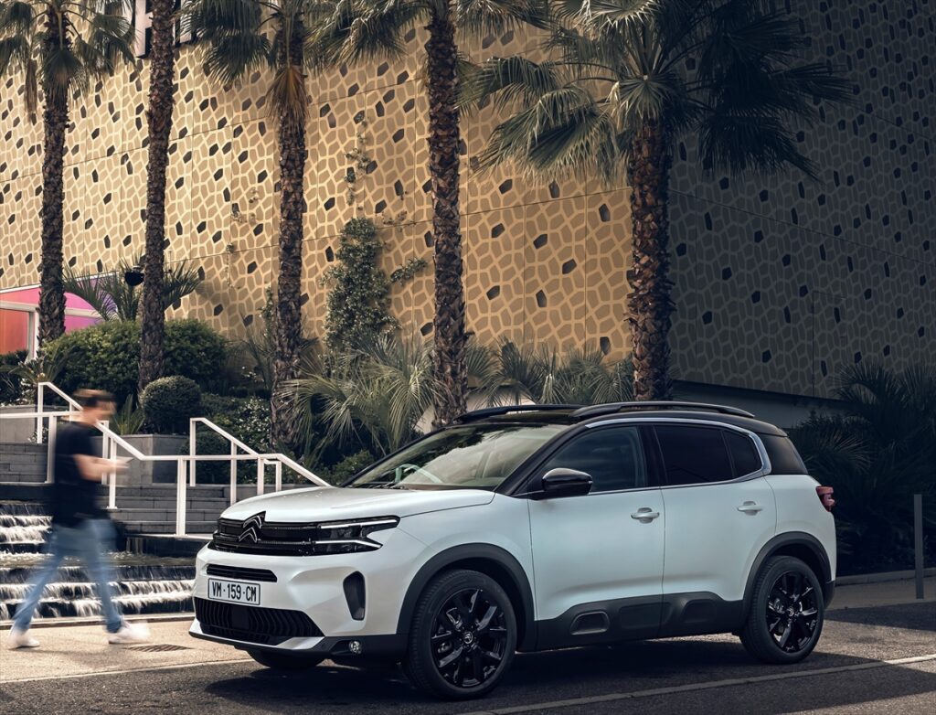 Citroen C5 Aircross Hybrid, e-Series donanımıyla kasımda Türkiye'de