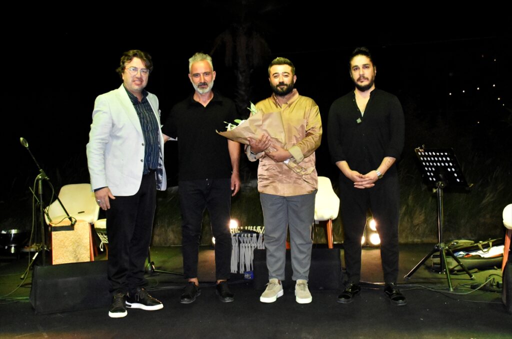 Halk ozanı Aşık Veysel, Bodrum’daki müzik festivalinde konserle anıldı