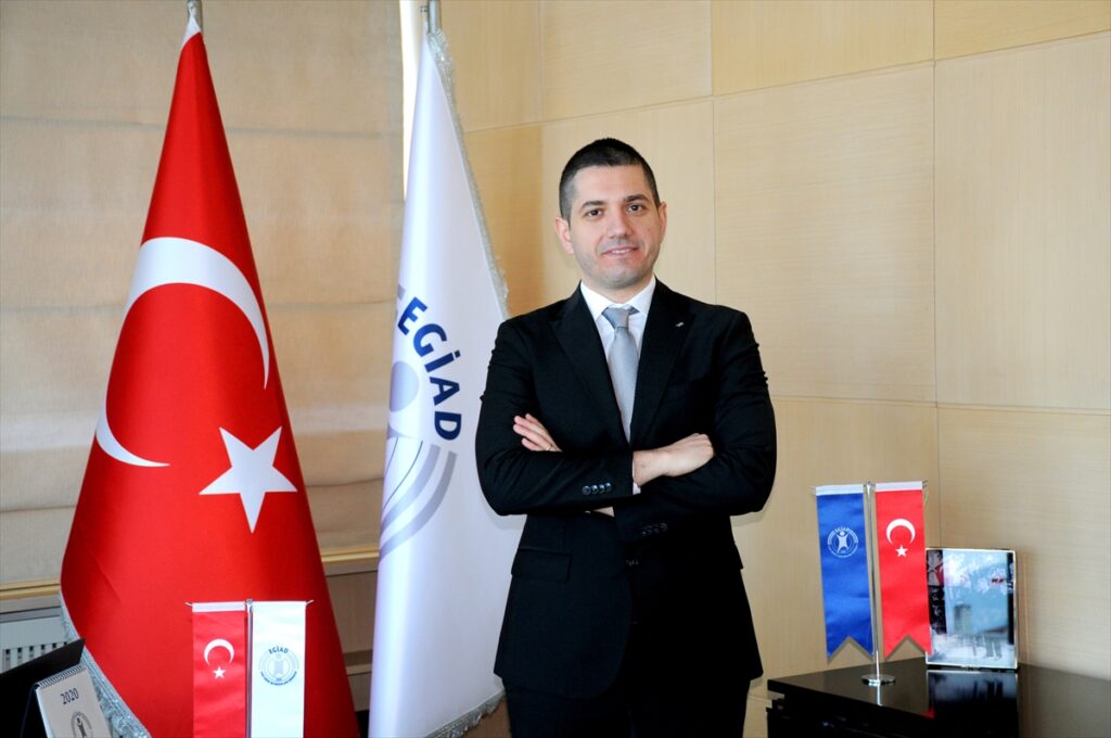 İzmir iş dünyası temsilcileri Orta Vadeli Program'ı değerlendirdi