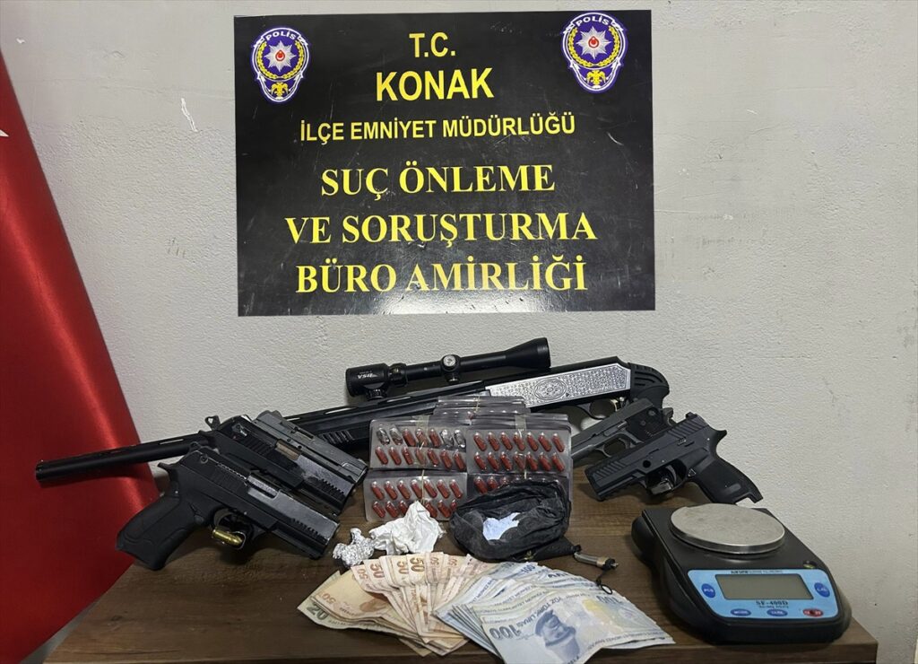 İzmir'de 50 farklı suçtan aranan kişi yakalandı