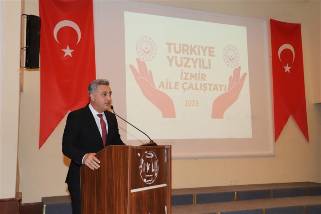 İzmir'de “Aile Çalıştayı” düzenlendi