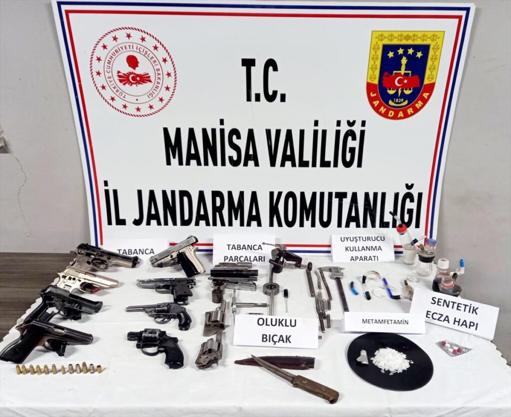 Manisa'da silah kaçakçılığı operasyonu