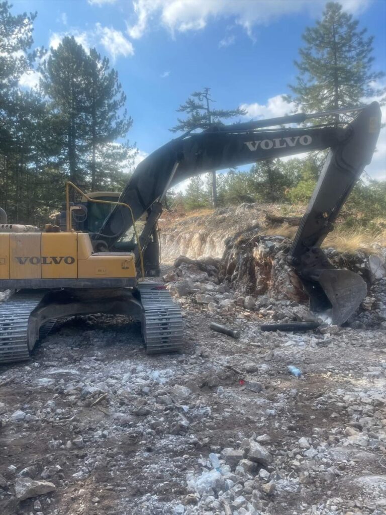Menteşe'de “Karlık Yolu”nda çalışmalar başladı