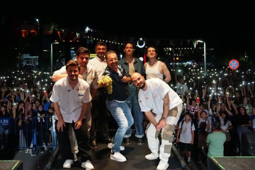 Sarıgöl 15. Sultaniye Üzüm Festivali sürüyor