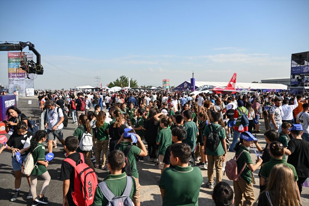 TEKNOFEST İzmir, kapılarını açtı
