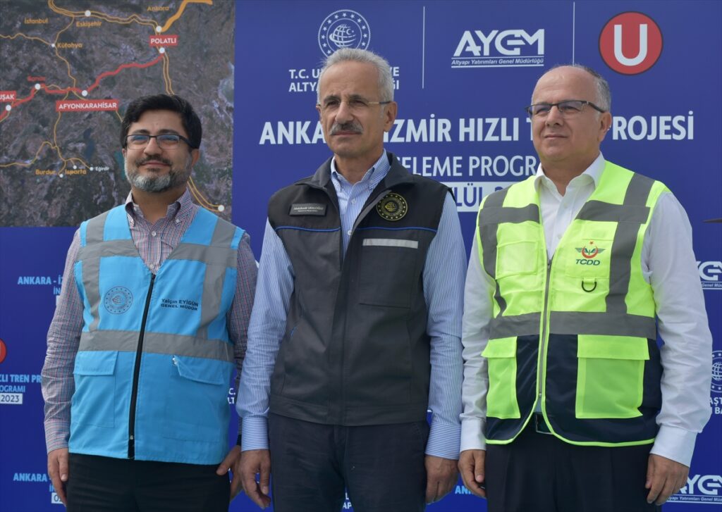 Ulaştırma ve Altyapı Bakanı Uraloğlu, Afyonkarahisar'da konuştu: