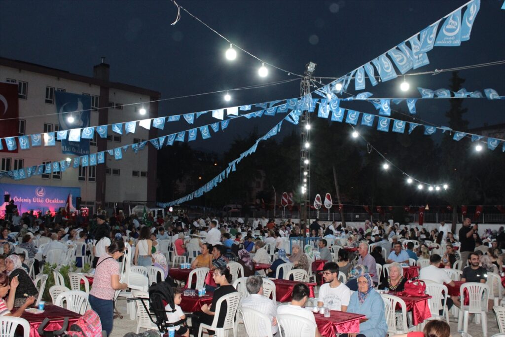 Ülkü Ocakları, Ödemiş'te sünnet şöleni düzenledi