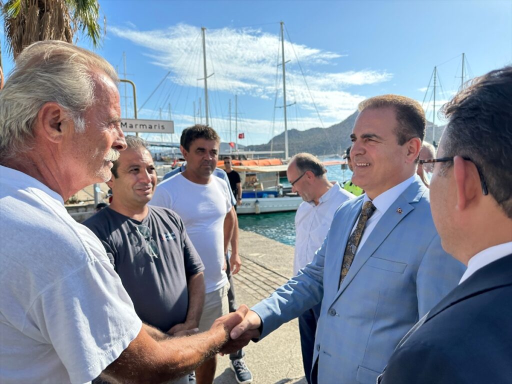 Vali Akbıyık, Marmaris'te ziyaret ve incelemelerde bulundu