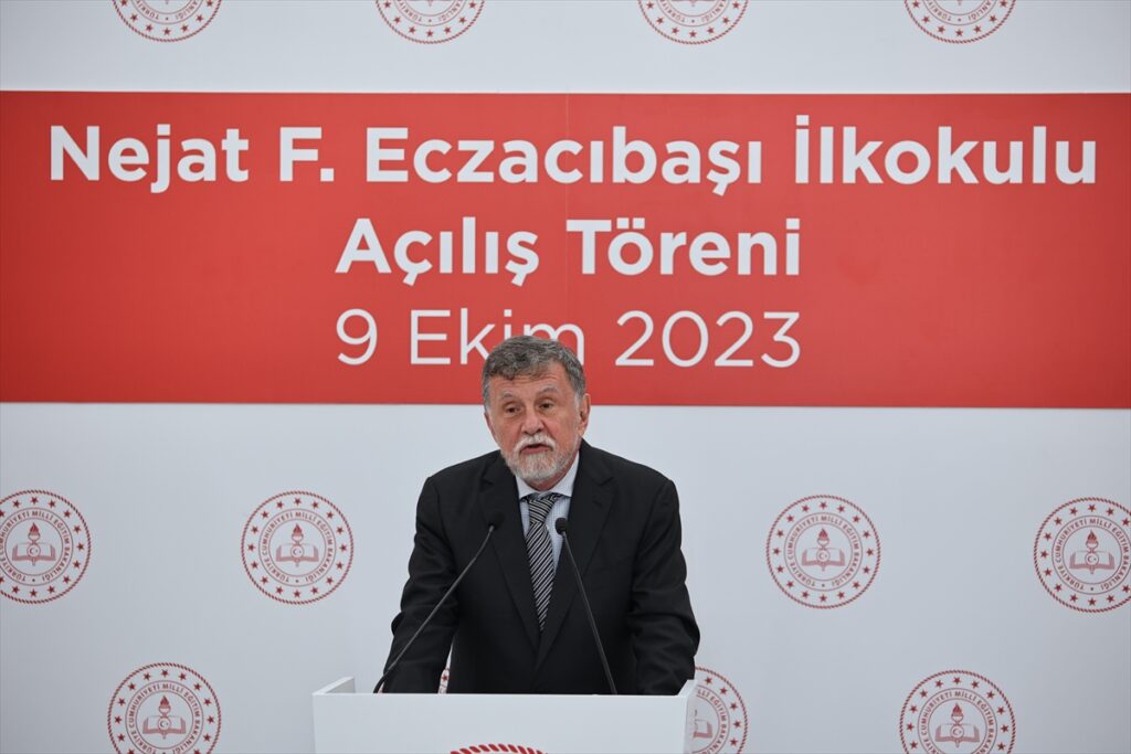 Eczacıbaşı Topluluğu'nun eğitime desteği sürüyor