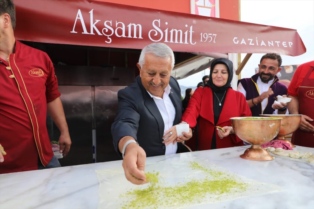 GastroAfyon Lezzet ve Turizm Festivaline yaklaşık 300 bin ziyaretçi katıldı