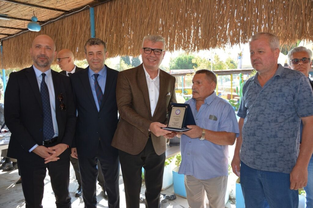 Kuşadası, Didim ve Söke'de yılın ahilerine ödülleri verildi