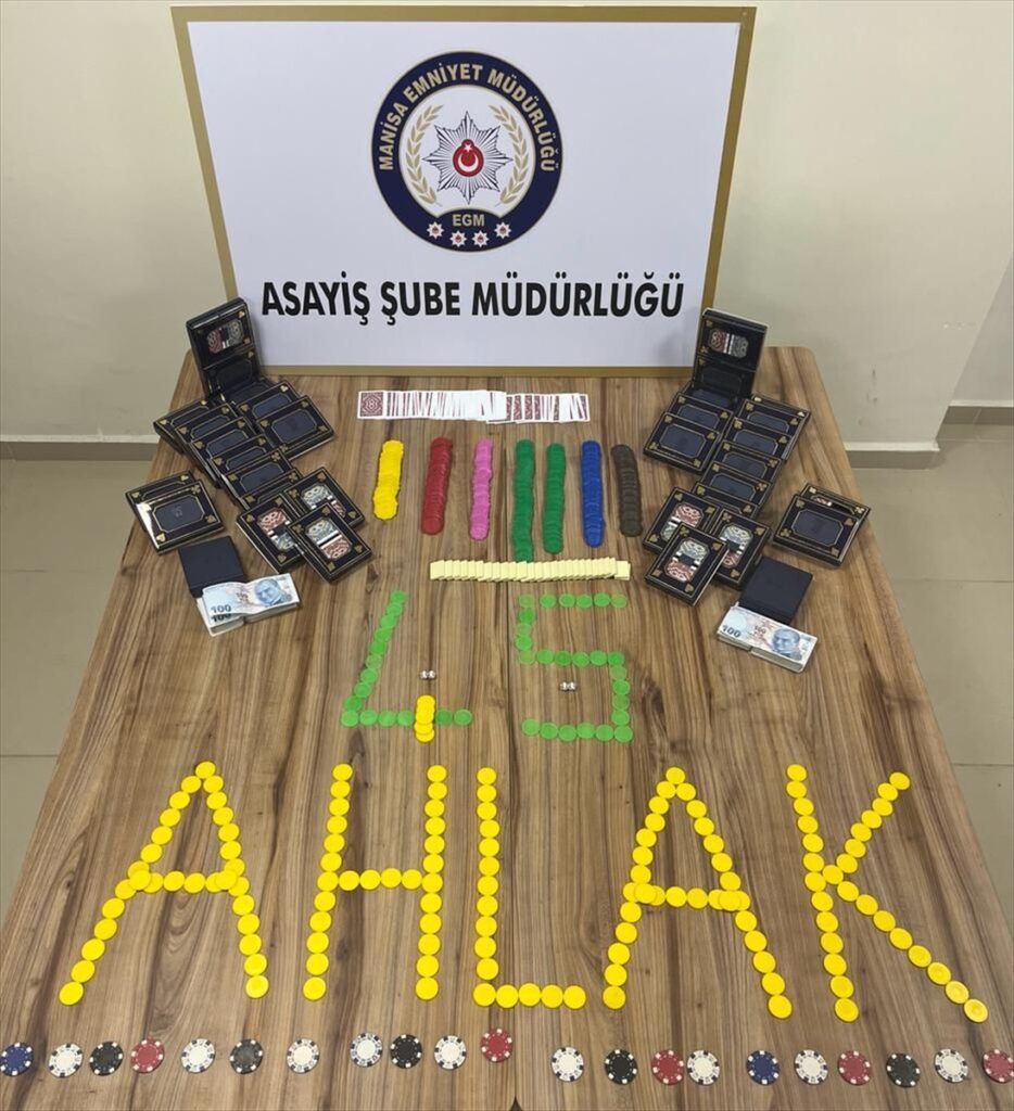 Manisa'da kumar oynayan 6 kişiye para cezası verildi