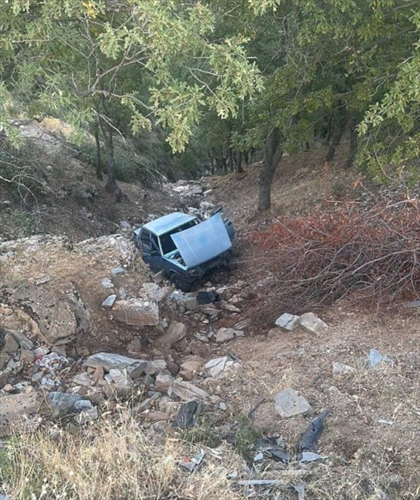 Uşak'taki trafik kazasında aynı aileden 5 kişi yaralandı