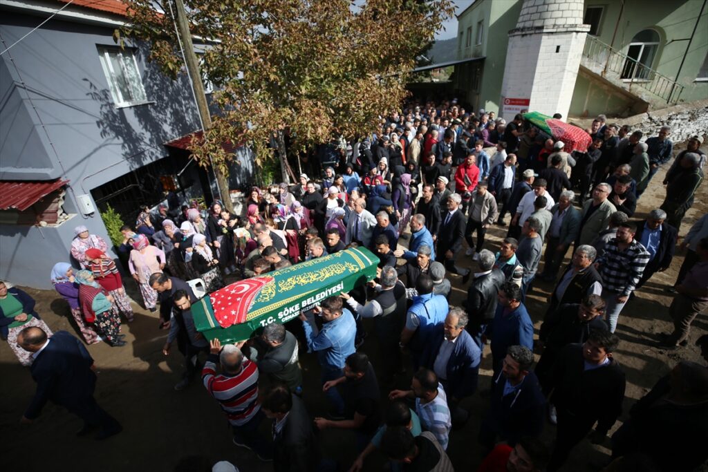 GÜNCELLEME – Aydın'da selde kaybolan kişiyi arama çalışmaları devam ediyor