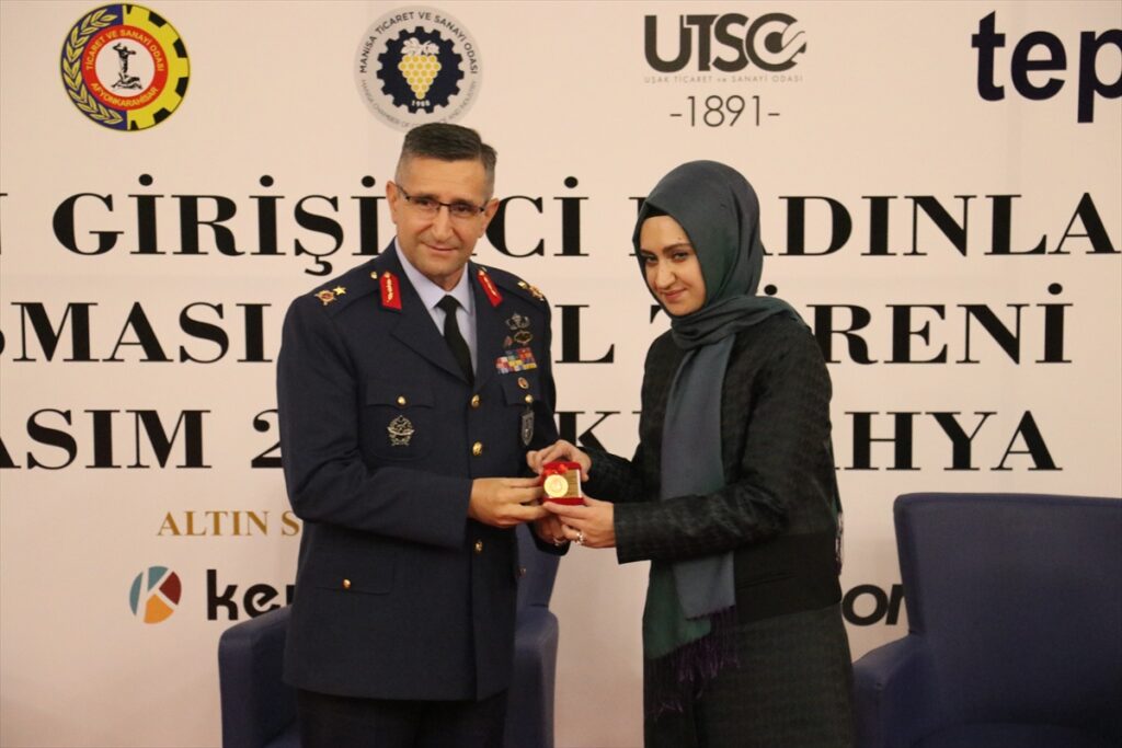 “Ege'nin Girişimci Kadınları Yarışması”nın ödül töreni Kütahya'da yapıldı