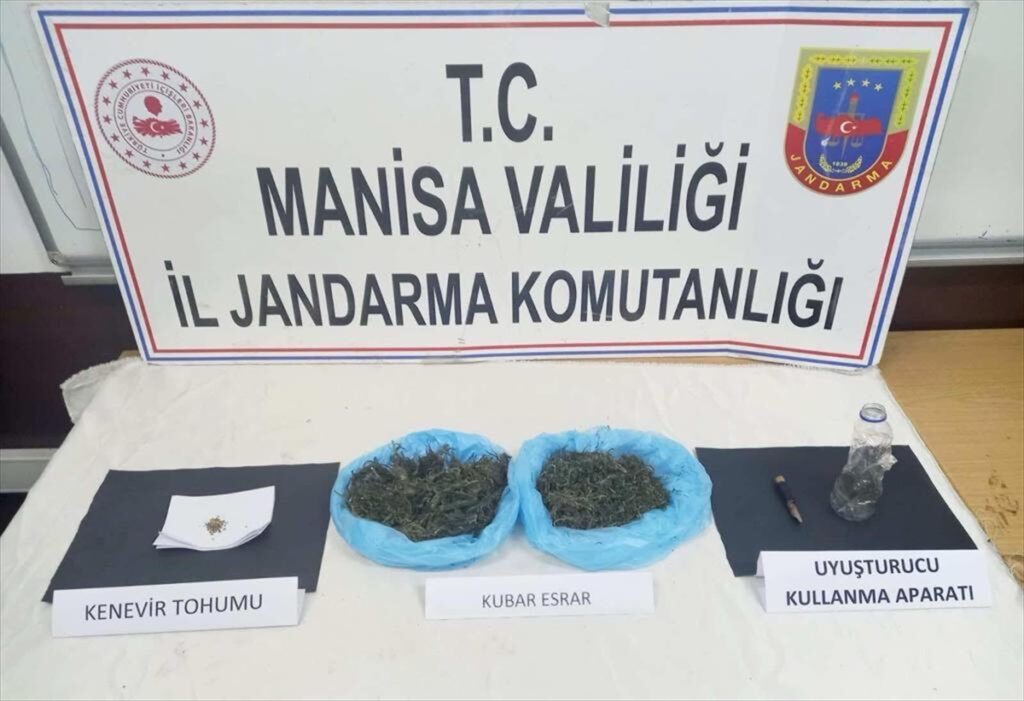 Kırkağaç'ta 542 gram esrar ele geçirildi