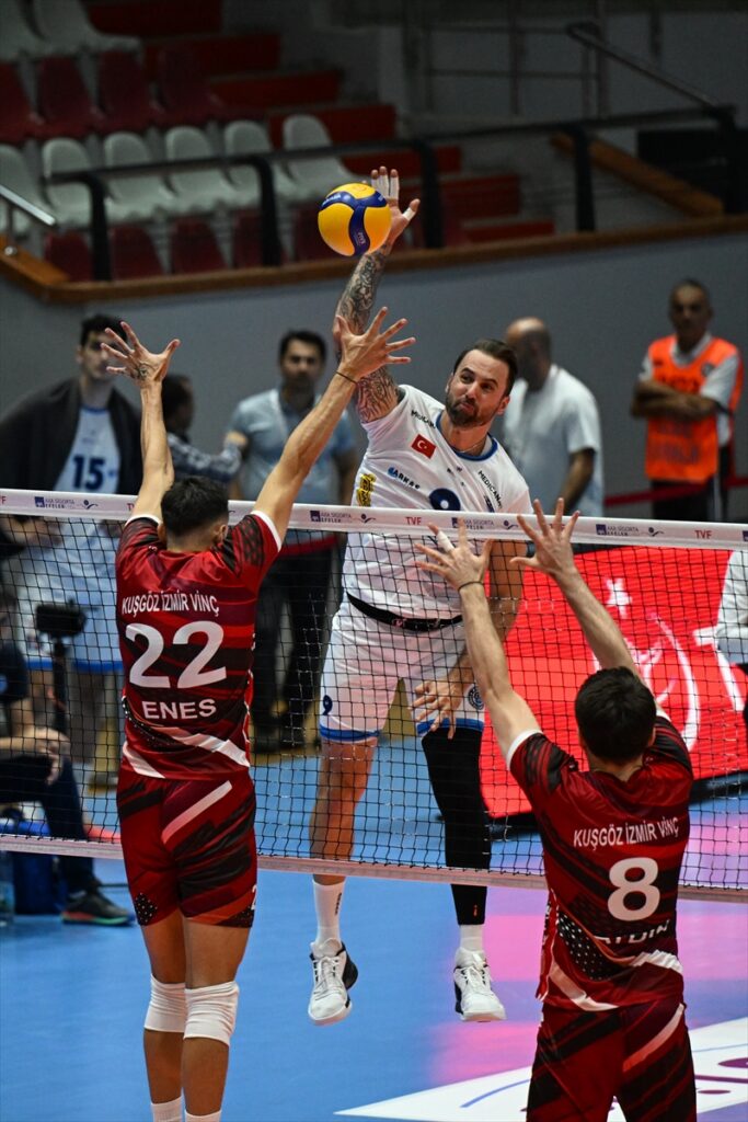 Voleybol: AXA Sigorta Efeler Ligi