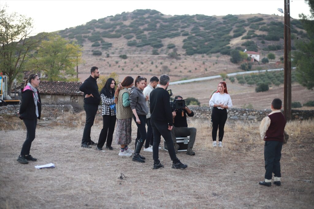 Manisa'da Atatürk'ün ebediyete intikalinin 85'inci yılı kısa filmle anıldı